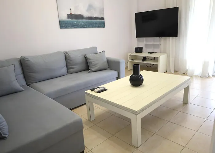 Seasideepanomi Apartamento